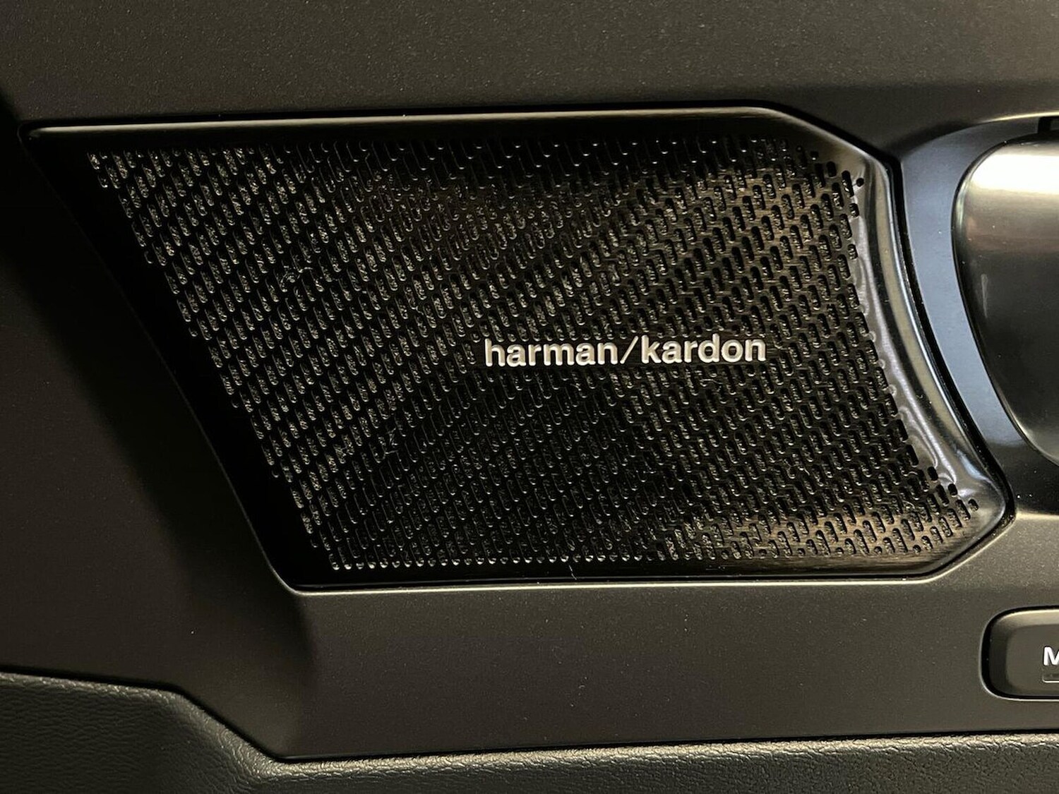 Used Volvo XC40 2018 for sale - 76426786: Photo 31