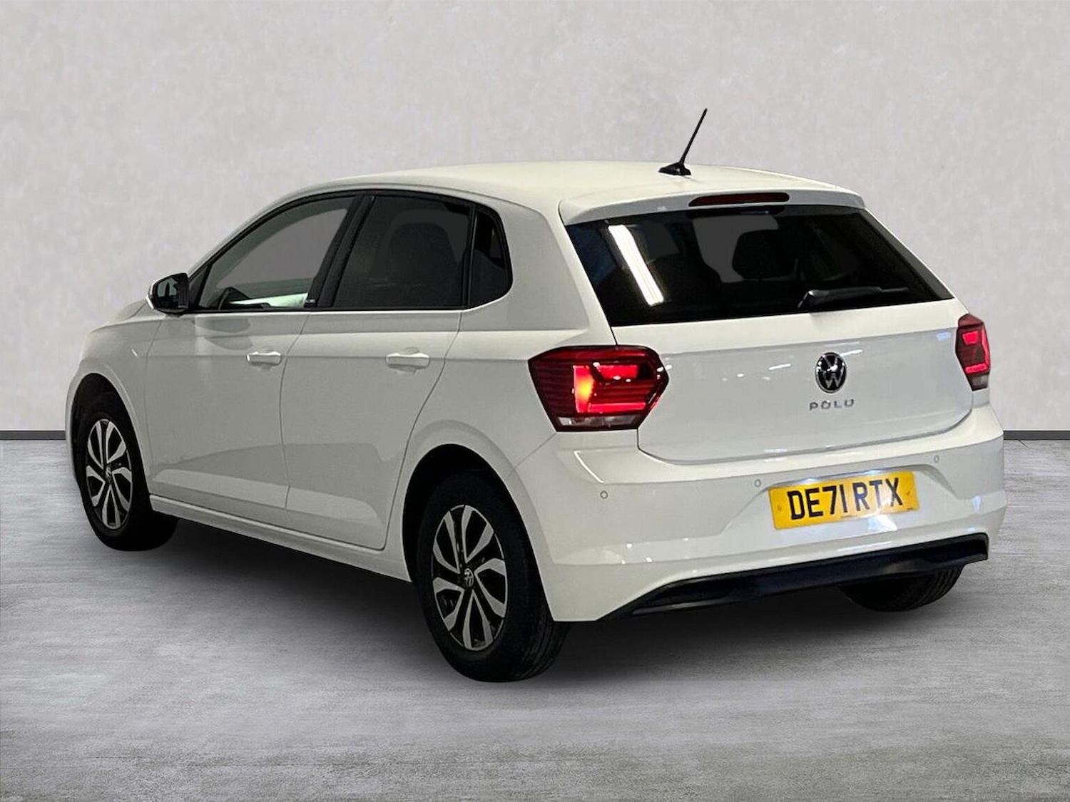 Used Volkswagen Polo 2021 for sale - 76565504: Photo 2