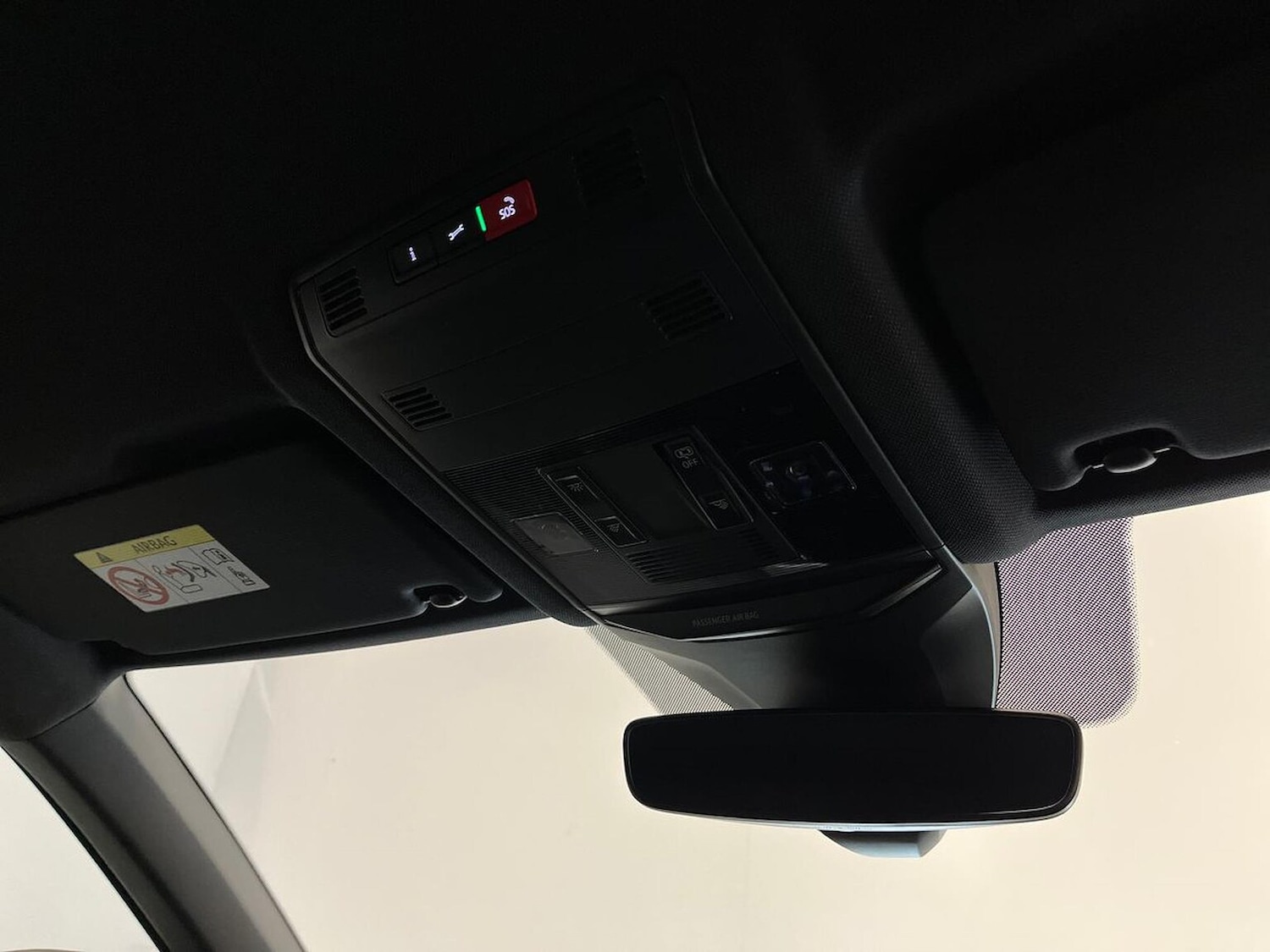 Used Volkswagen T-Roc 2025 for sale - 76643576: Photo 14