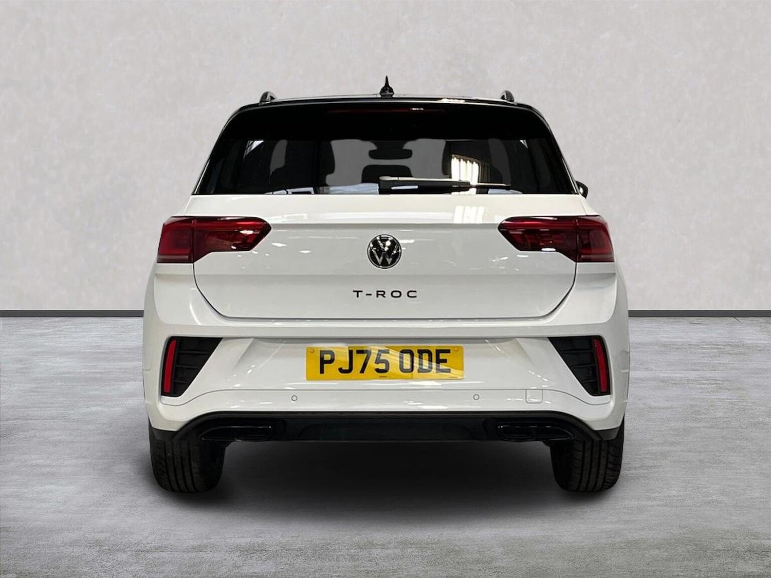 Used Volkswagen T-Roc 2025 for sale - 76643576: Photo 4