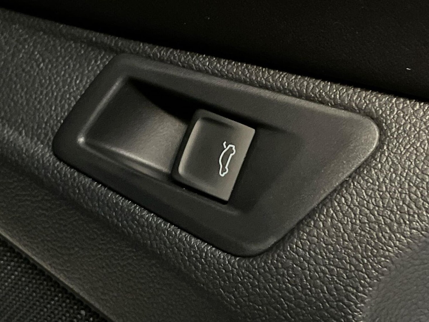 Used Volkswagen T-Roc 2025 for sale - 76643576: Photo 40