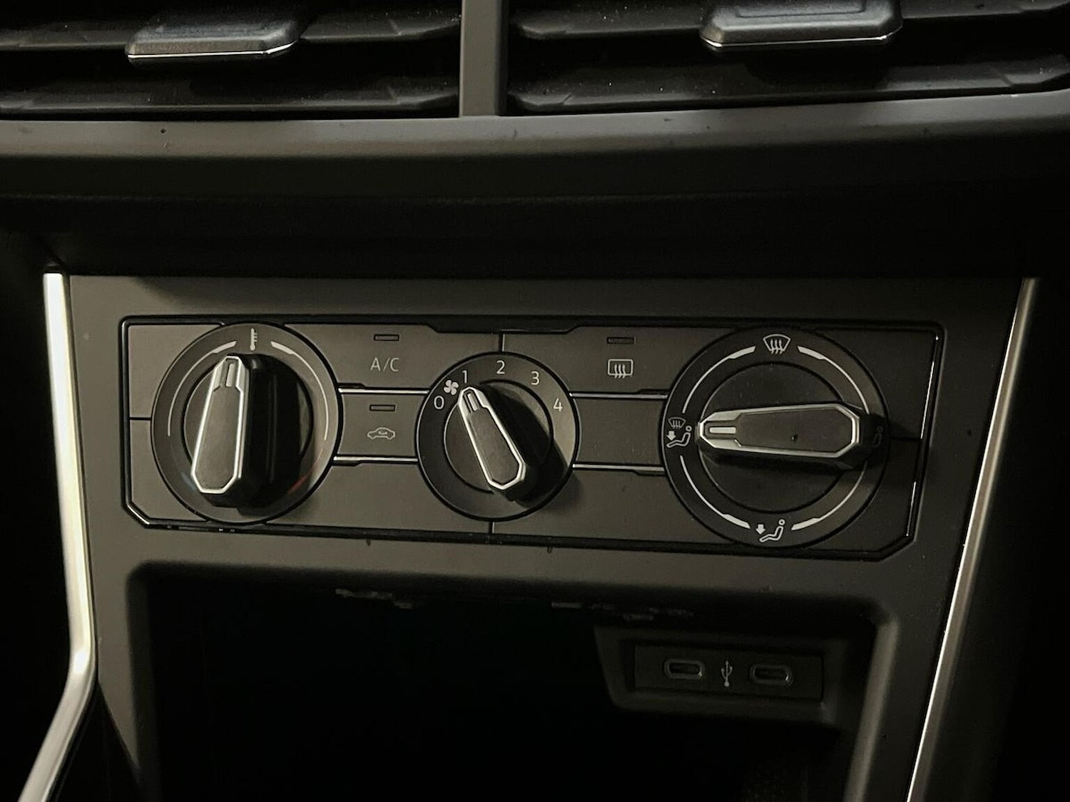 Used Volkswagen Polo 2024 for sale - 76478217: Photo 12