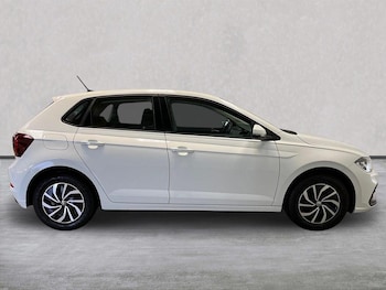 Used Volkswagen Polo 2022 for sale - 76182459: Photo