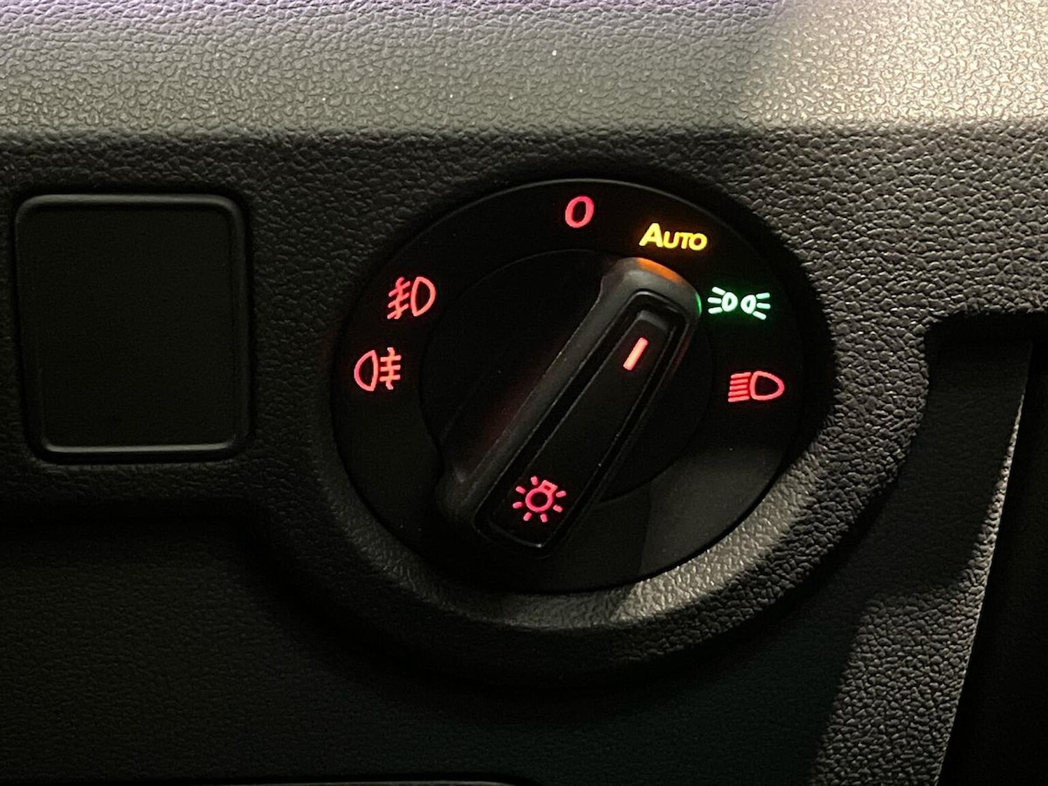 Used Volkswagen T-Cross 2019 for sale - 76893247: Photo 22