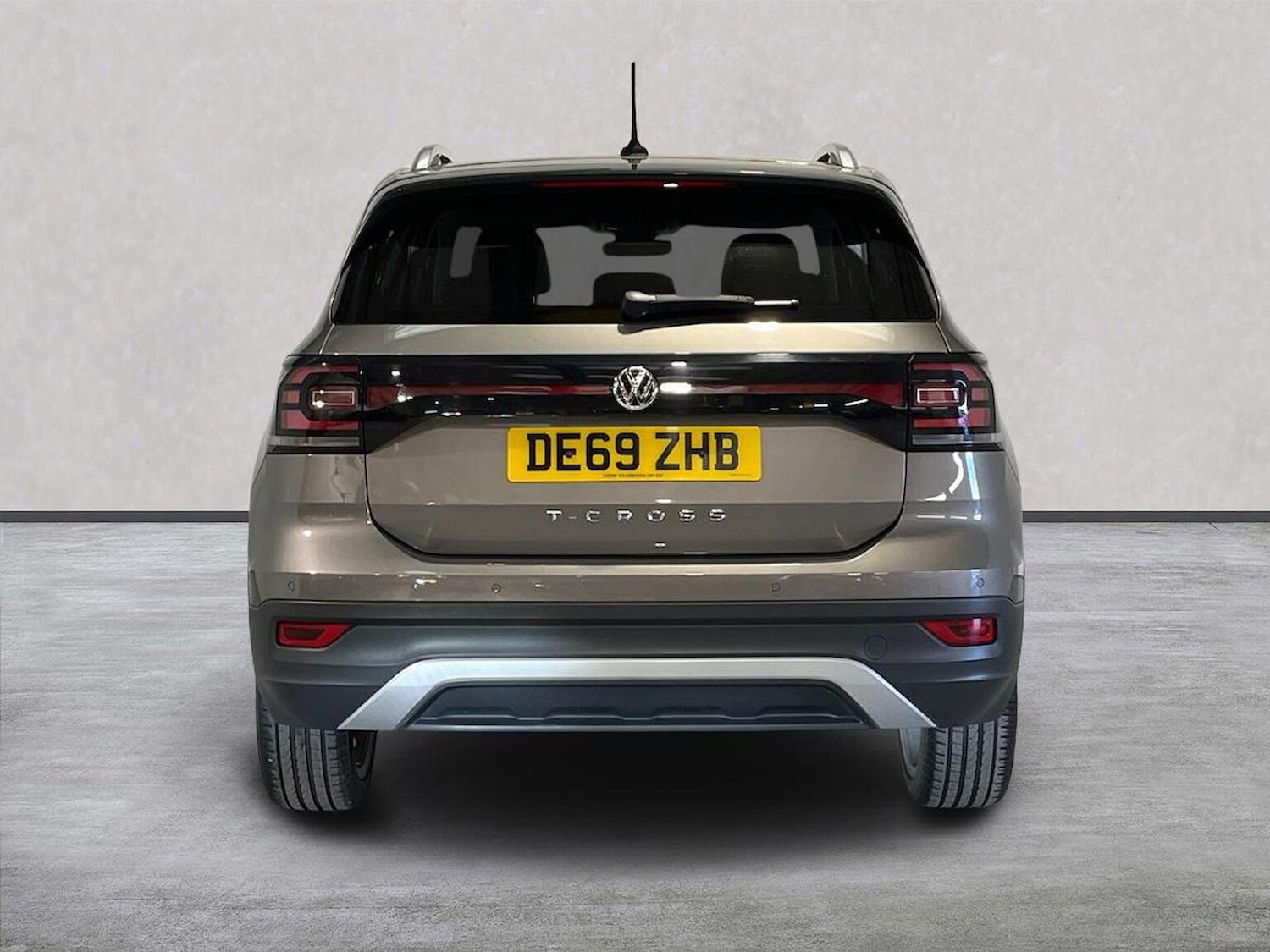 Used Volkswagen T-Cross 2019 for sale - 76893247: Photo 4