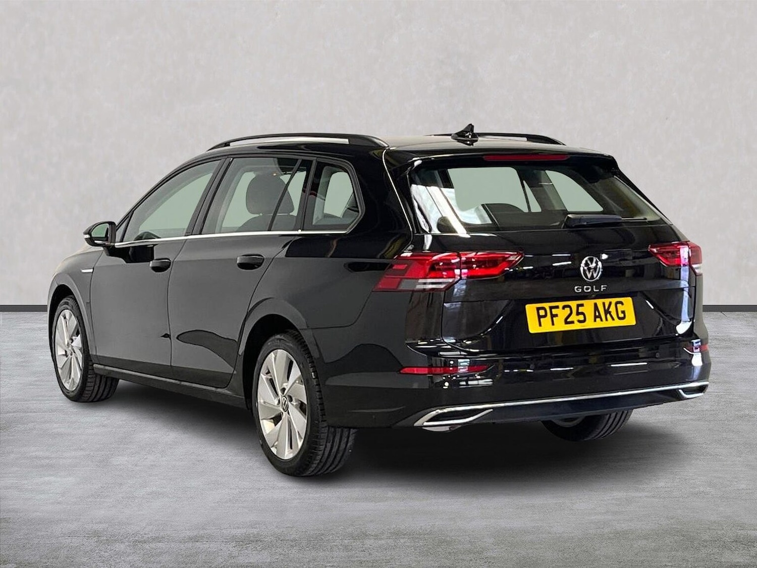 Used Volkswagen Golf 2025 for sale - 76293029: Photo 2