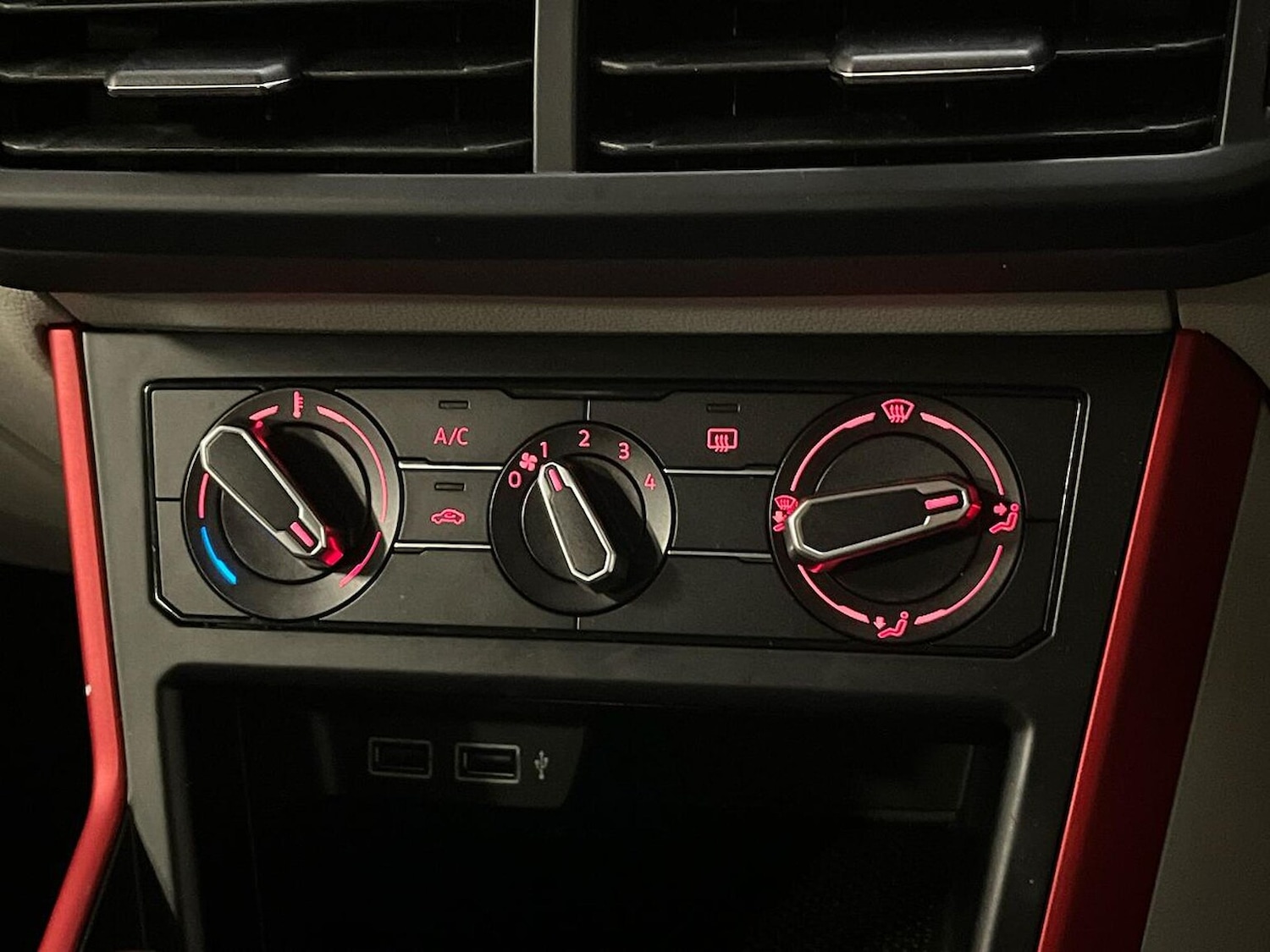 Used Volkswagen Polo 2020 for sale - 76288595: Photo 12