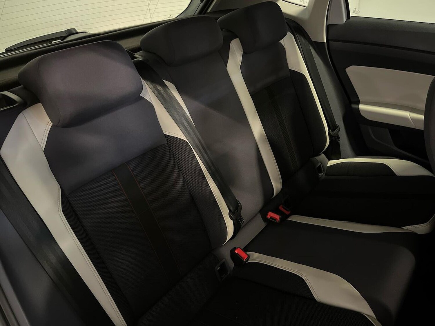 Used Volkswagen Polo 2020 for sale - 76288595: Photo 16