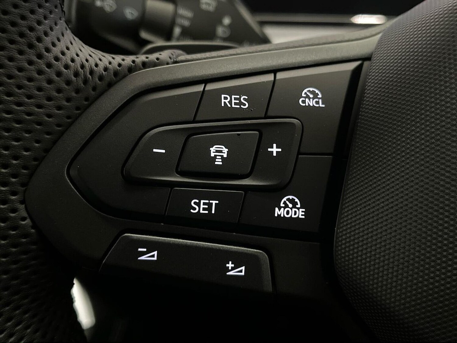 Used Volkswagen T-Roc 2026 for sale - 78195888: Photo 27