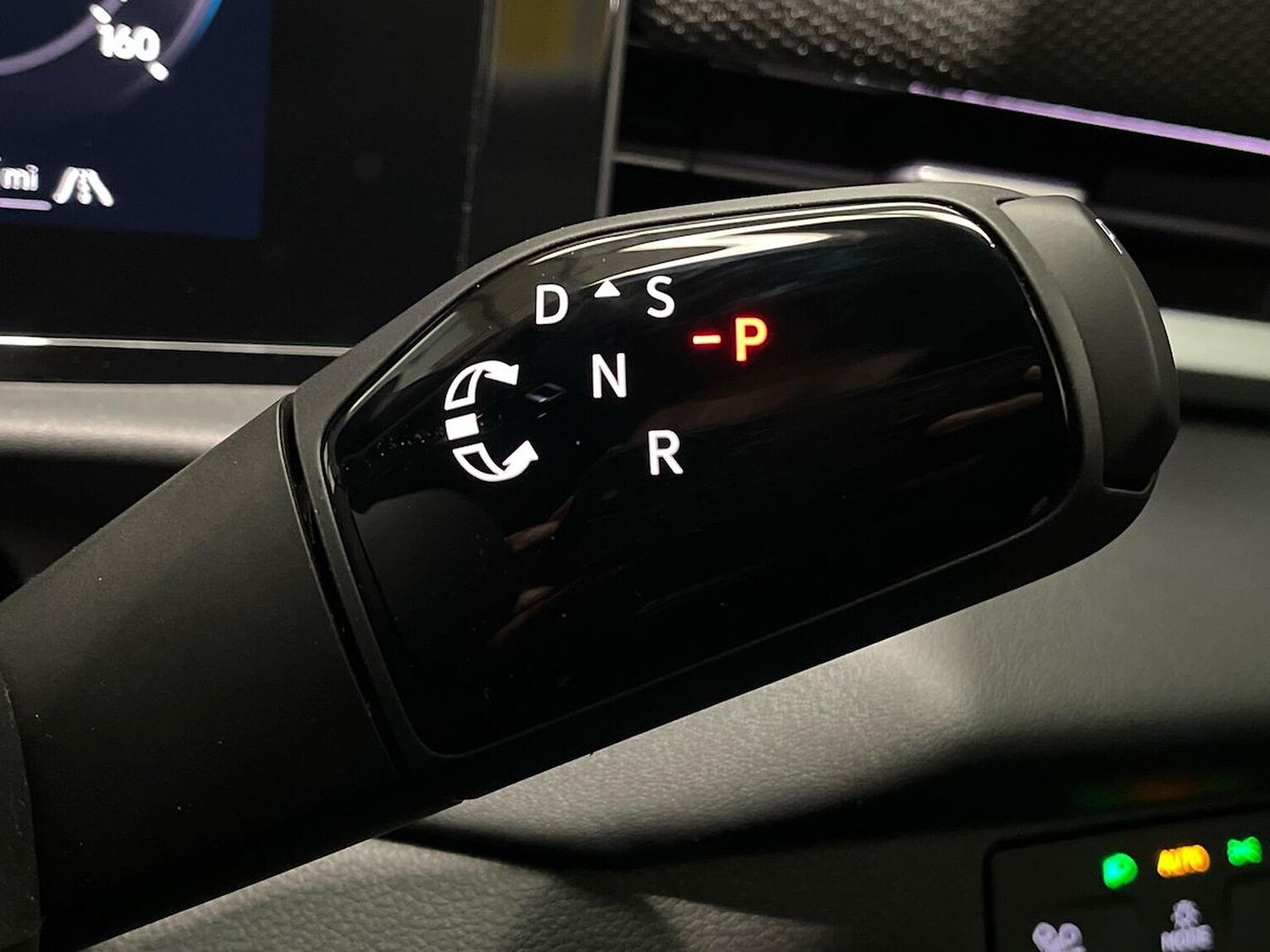 Used Volkswagen T-Roc 2026 for sale - 78195888: Photo 28