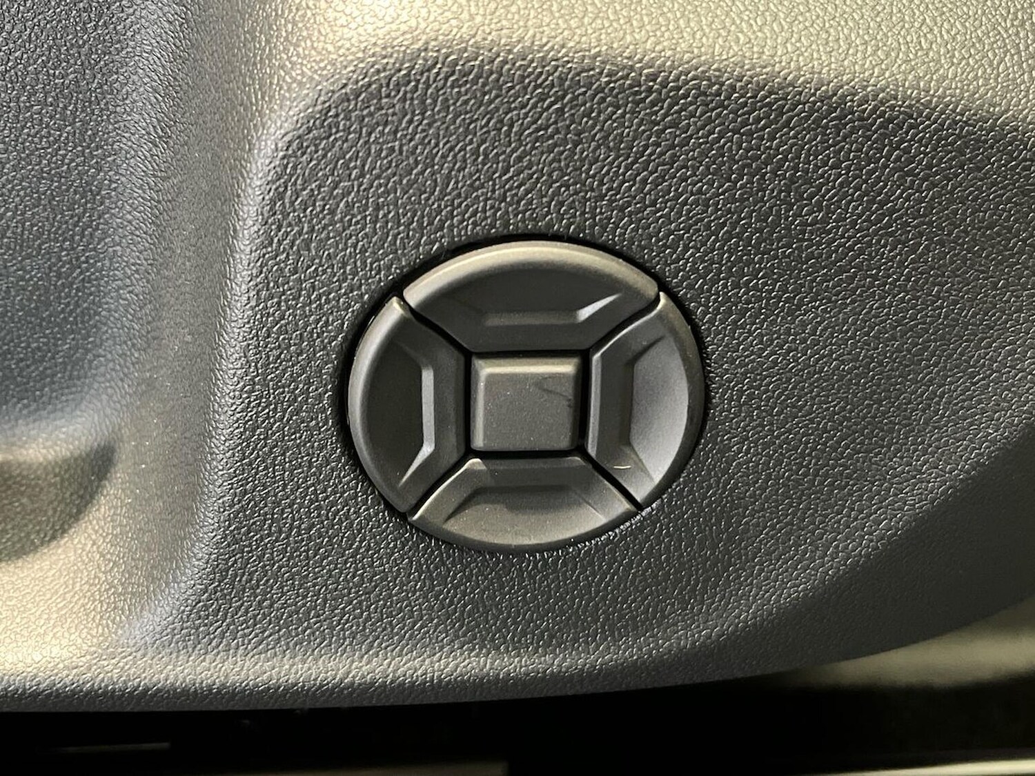 Used Volkswagen T-Roc 2026 for sale - 78195888: Photo 30