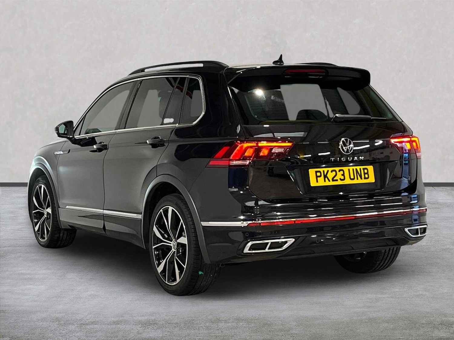 Used Volkswagen Tiguan 2023 for sale - 77916170: Photo 2