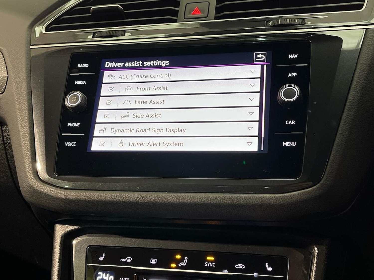 Used Volkswagen Tiguan 2023 for sale - 77916170: Photo 32