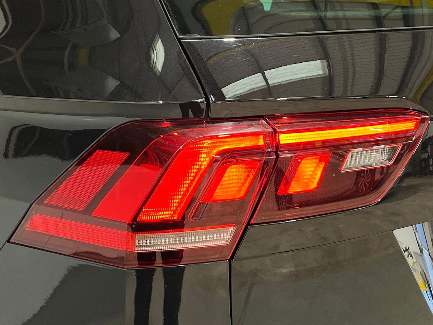 Used Volkswagen Tiguan 2023 for sale - 77916170: Photo 36