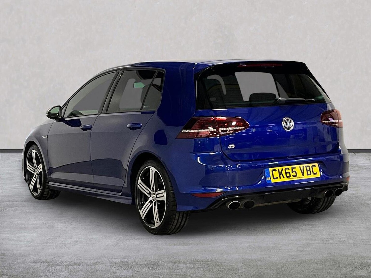 Used Volkswagen Golf 2015 for sale - 76504979: Photo 2