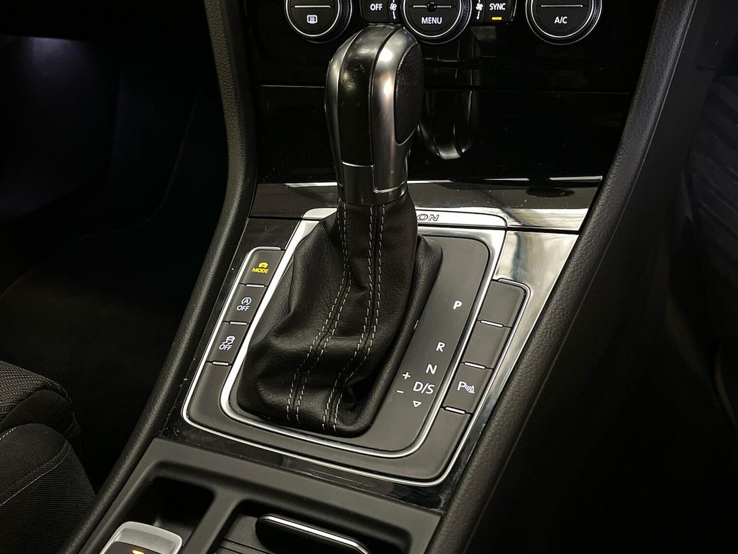 Used Volkswagen Golf 2015 for sale - 76504979: Photo 37