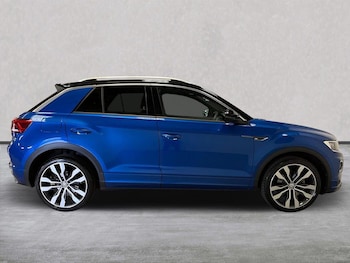 Used Volkswagen T-Roc 2020 for sale - 75490600: Photo