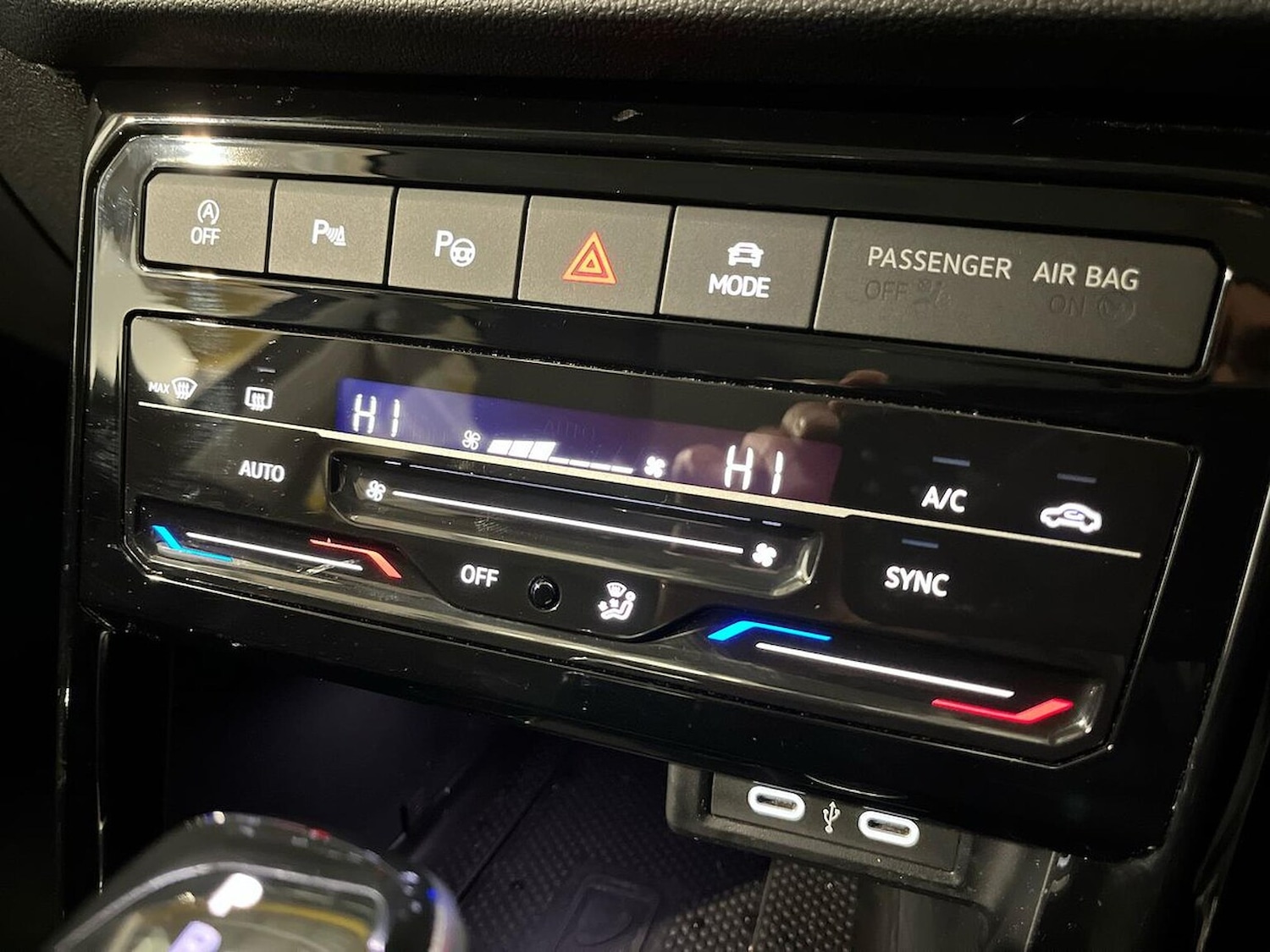 Used Volkswagen T-Cross 2023 for sale - 76831966: Photo 12