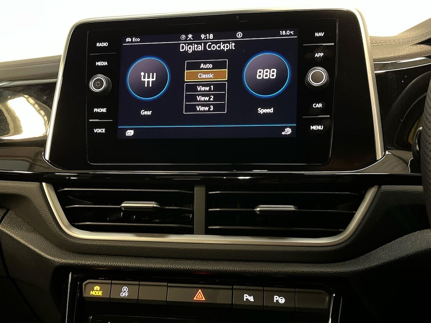 Used Volkswagen T-Roc 2025 for sale - 76046006: Photo 38
