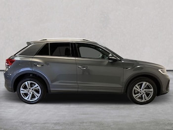 Used Volkswagen T-Roc 2025 for sale - 76046006: Photo 3