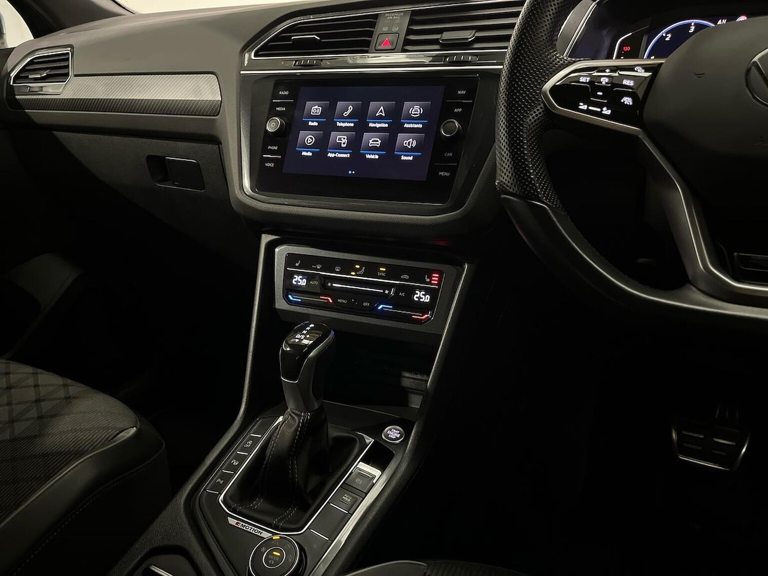 Used Volkswagen Tiguan 2022 for sale - 76763433: Photo 13