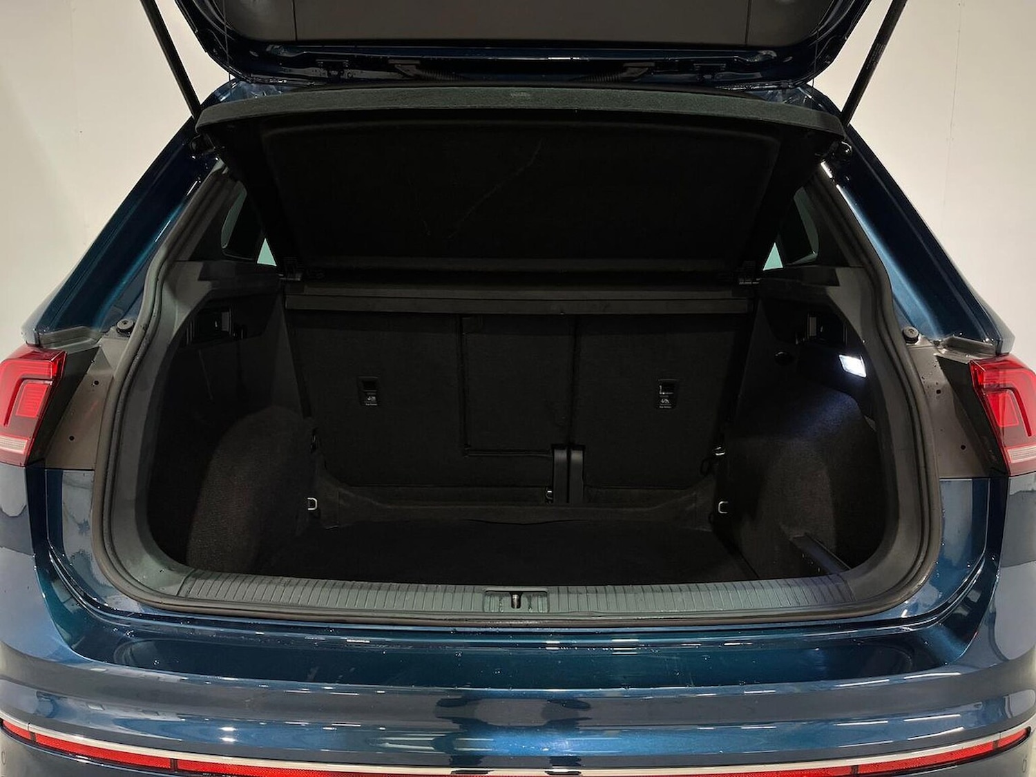 Used Volkswagen Tiguan 2022 for sale - 76763433: Photo 17