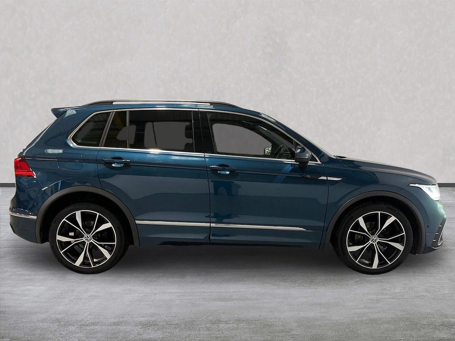 Used Volkswagen Tiguan 2022 for sale - 76763433: Photo 3