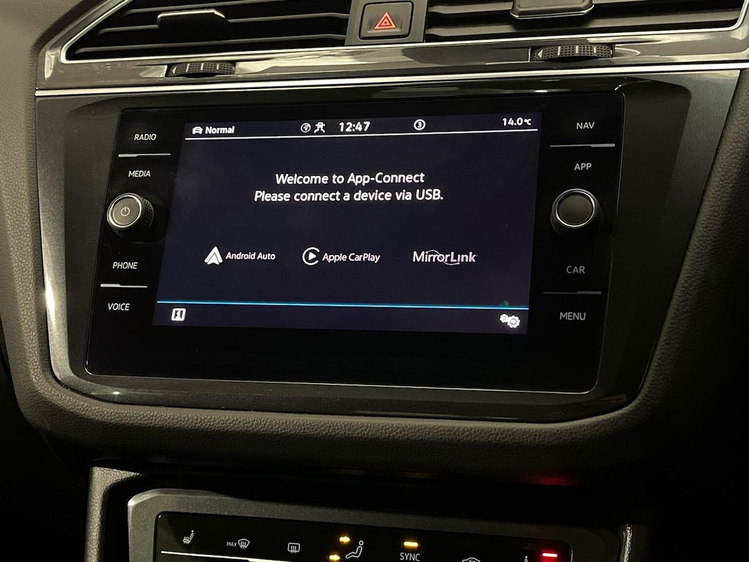 Used Volkswagen Tiguan 2022 for sale - 76763433: Photo 32