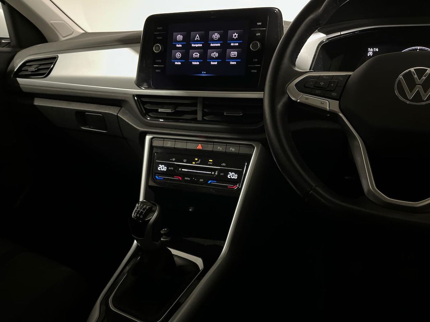 Used Volkswagen T-Roc 2022 for sale - 76770067: Photo 13