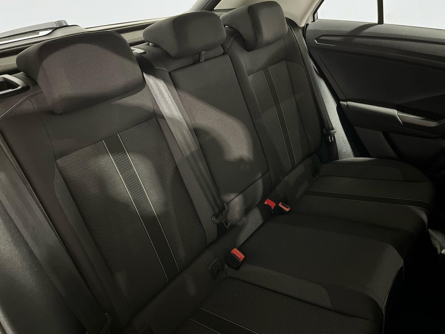 Used Volkswagen T-Roc 2022 for sale - 76770067: Photo 16