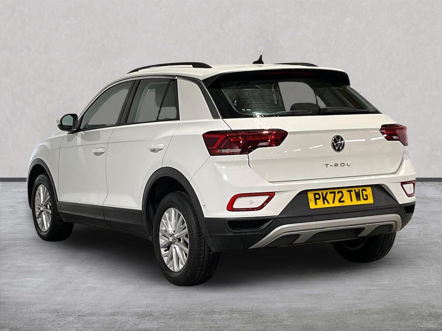 Used Volkswagen T-Roc 2022 for sale - 76770067: Photo 2