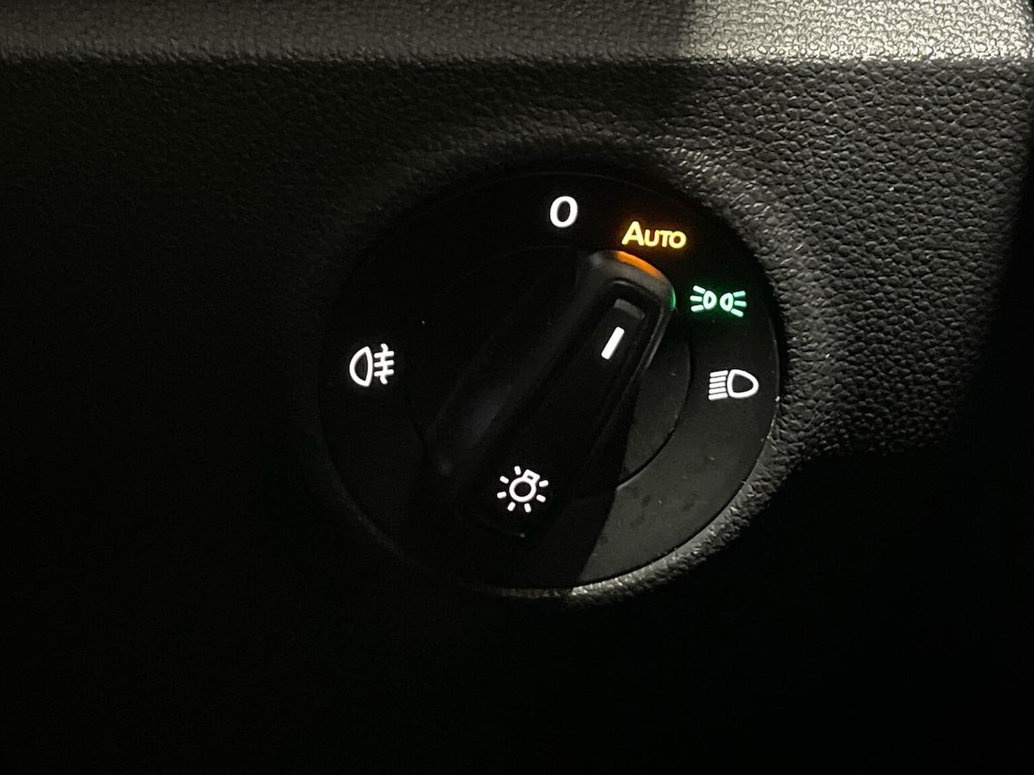 Used Volkswagen T-Roc 2022 for sale - 76770067: Photo 22