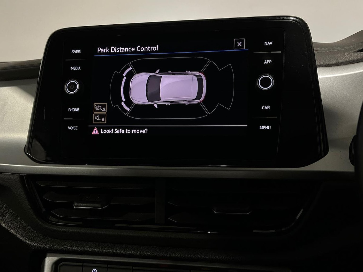 Used Volkswagen T-Roc 2022 for sale - 76770067: Photo 23