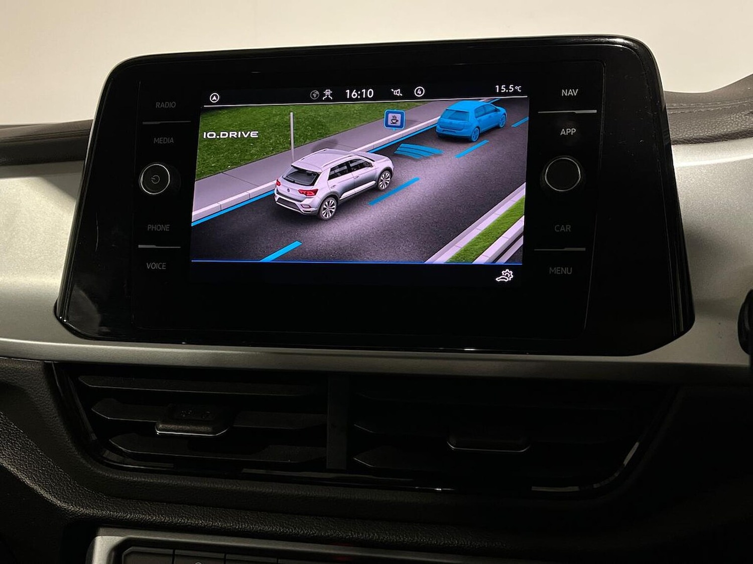 Used Volkswagen T-Roc 2022 for sale - 76770067: Photo 25