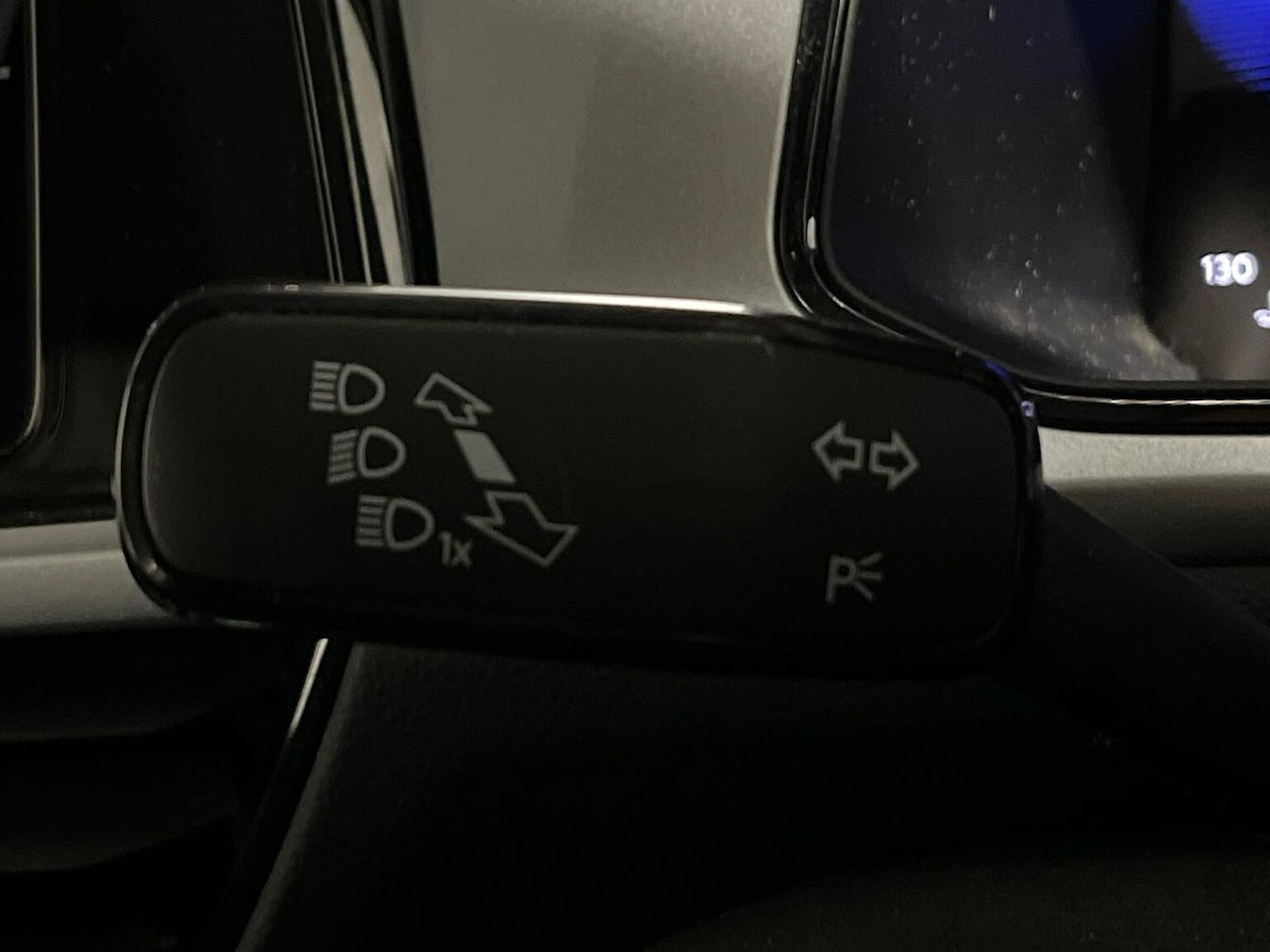 Used Volkswagen T-Roc 2022 for sale - 76770067: Photo 29