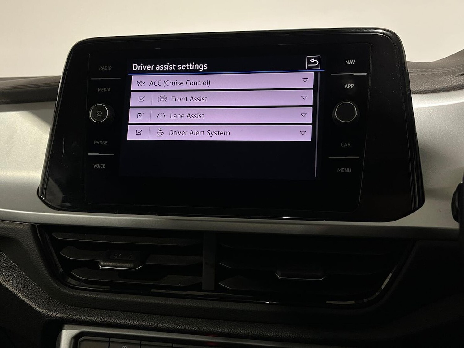 Used Volkswagen T-Roc 2022 for sale - 76770067: Photo 31