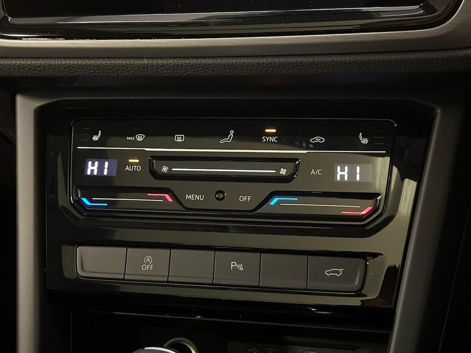 Used Volkswagen Touran 2025 for sale - 76164892: Photo 12