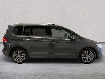 Used Volkswagen Touran 2025 for sale - 76164892: Photo 3