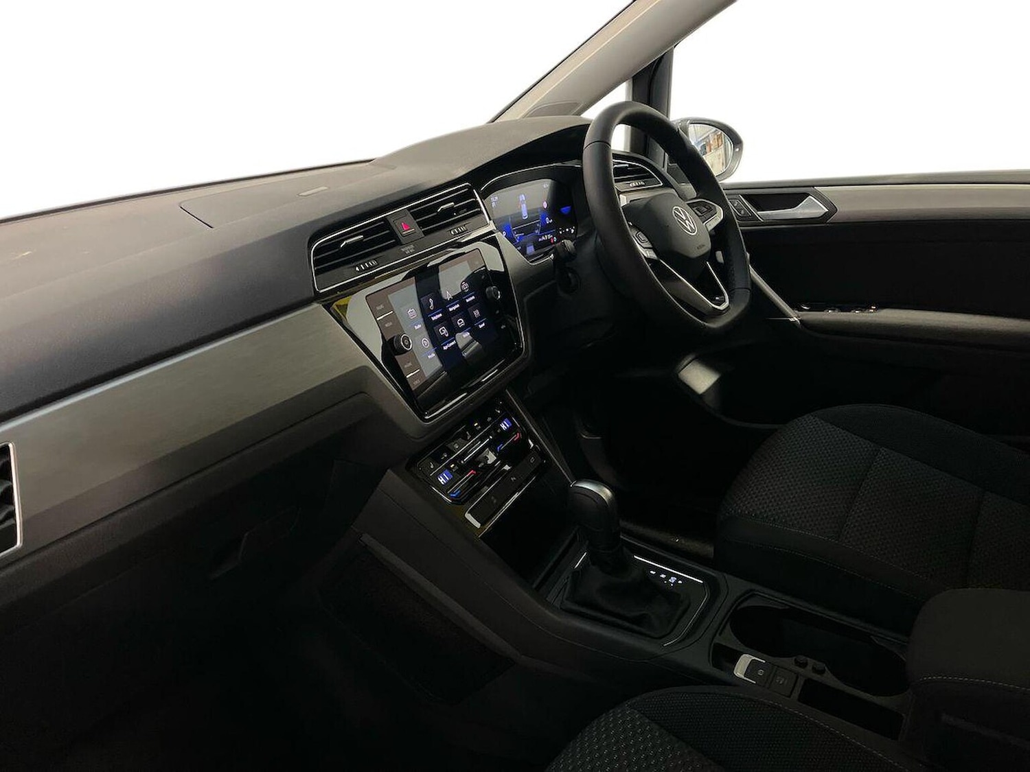 Used Volkswagen Touran 2025 for sale - 76164892: Photo 7