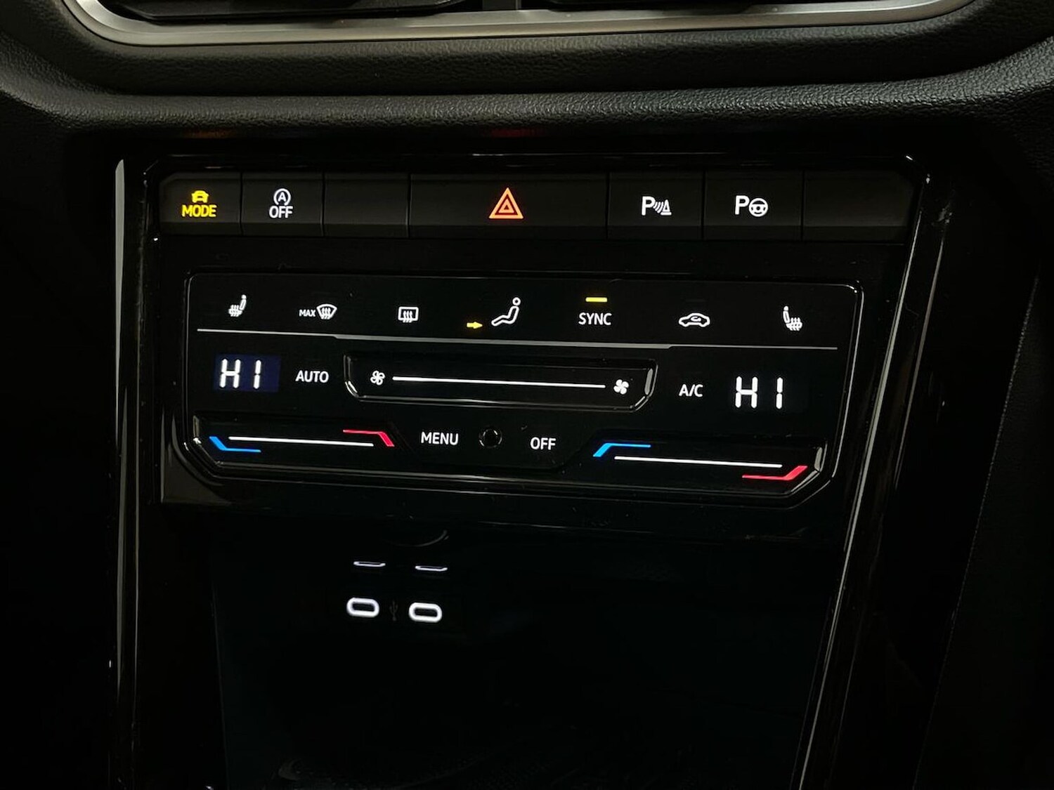 Used Volkswagen T-Roc 2025 for sale - 76076337: Photo 12