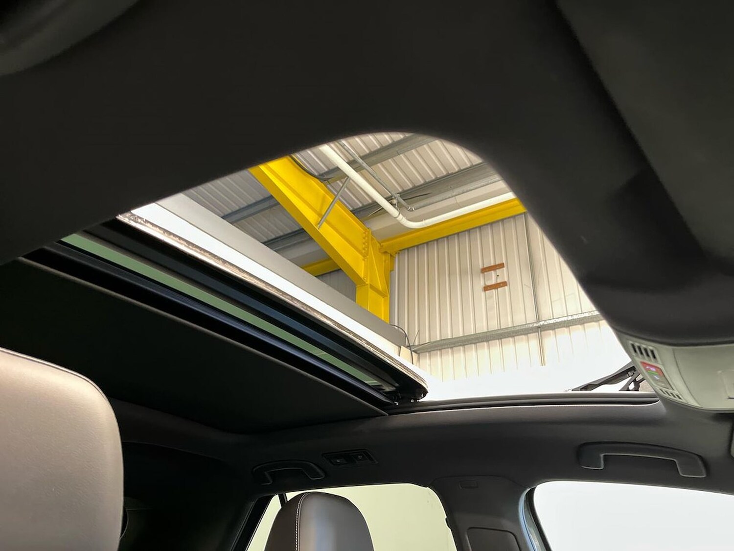 Used Volkswagen T-Roc 2025 for sale - 76076337: Photo 32
