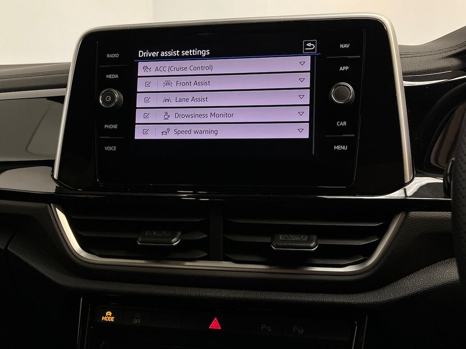 Used Volkswagen T-Roc 2025 for sale - 76076337: Photo 38