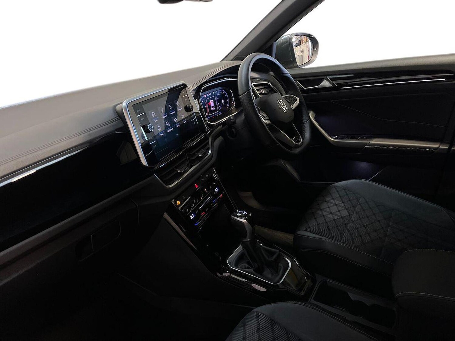 Used Volkswagen T-Roc 2025 for sale - 76076337: Photo 7
