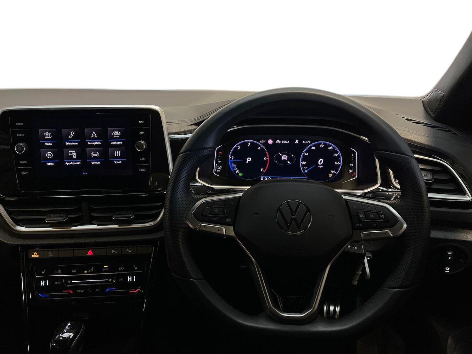 Used Volkswagen T-Roc 2025 for sale - 76076337: Photo 9