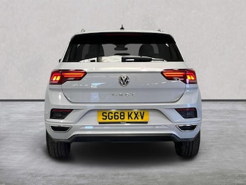 Used Volkswagen T-Roc 2018 for sale - 79069267: Photo