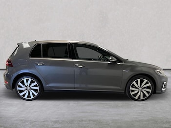 Used Volkswagen Golf 2020 for sale - 75712949: Photo