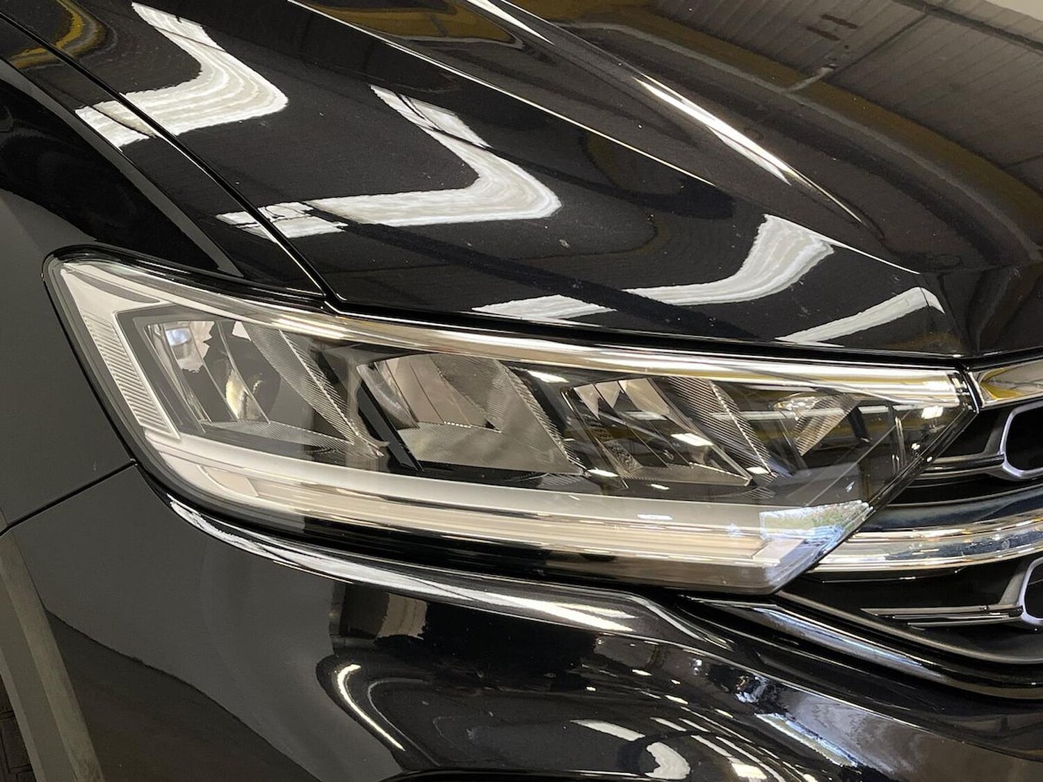 Used Volkswagen T-Roc 2023 for sale - 76144316: Photo 34