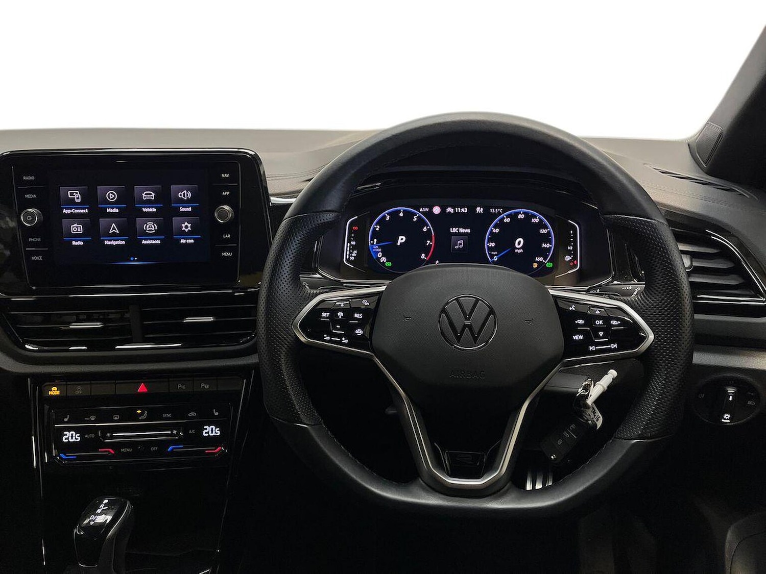 Used Volkswagen T-Roc 2023 for sale - 76144316: Photo 9