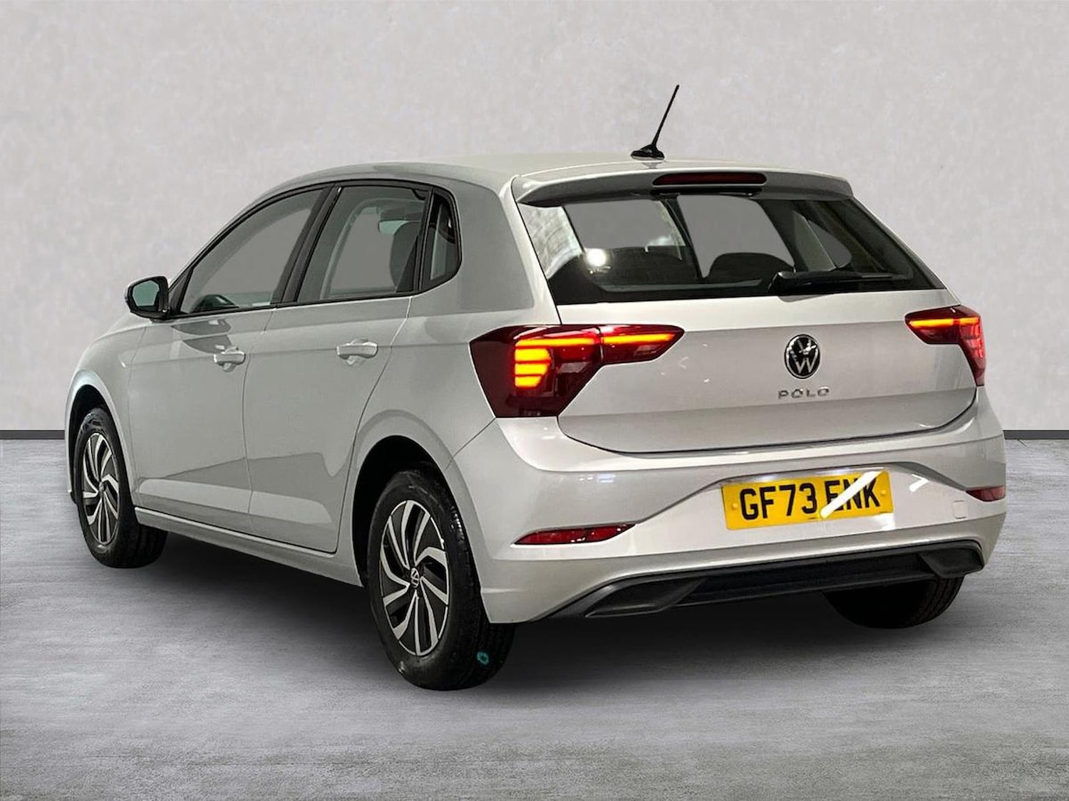 Used Volkswagen Polo 2023 for sale - 78195631: Photo 2