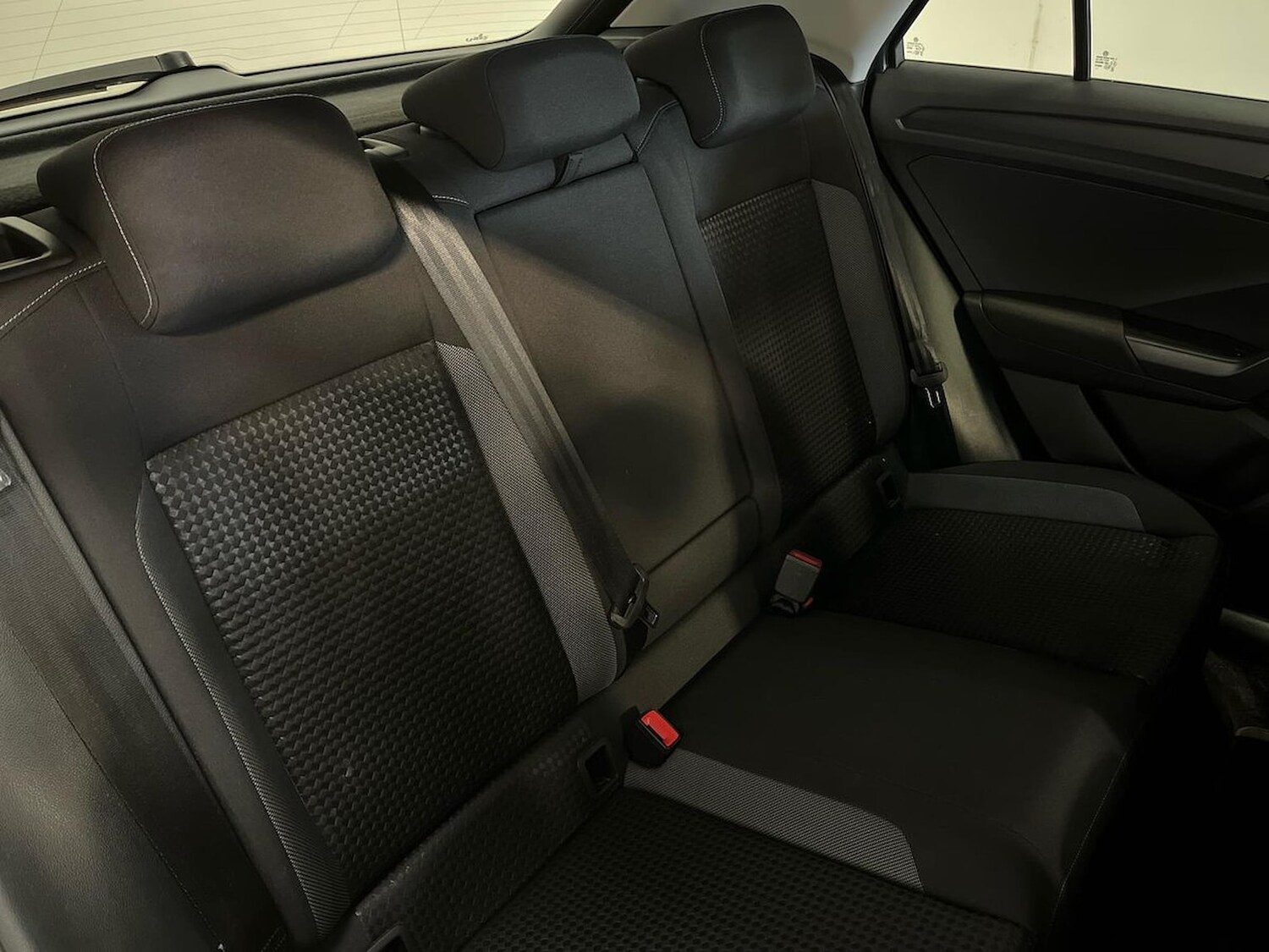 Used Volkswagen T-Roc 2022 for sale - 76057888: Photo 16